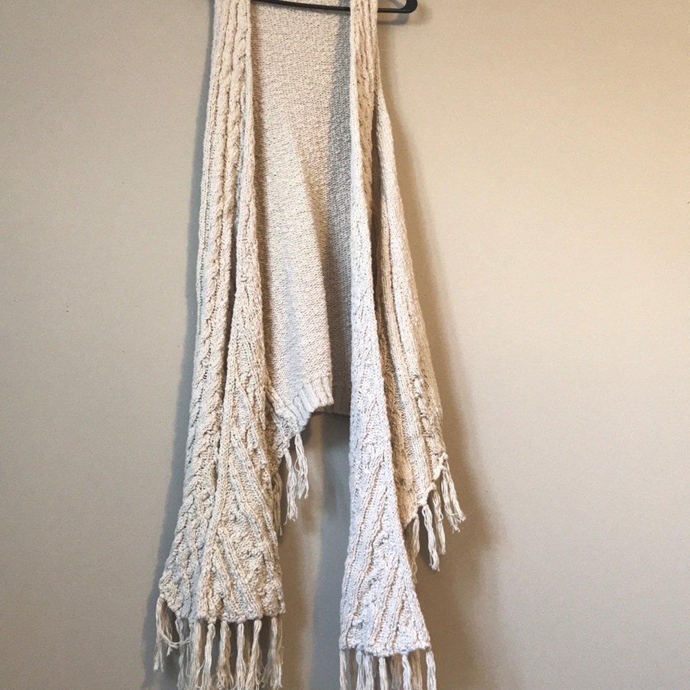 Short long sleeveless fringe sweater vest cardigan